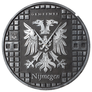 Nijmegen Putdekselklok - zwart zilver